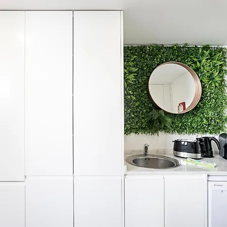 Apartment Cozy House W/ Ac Near Metro By Lovelystay
