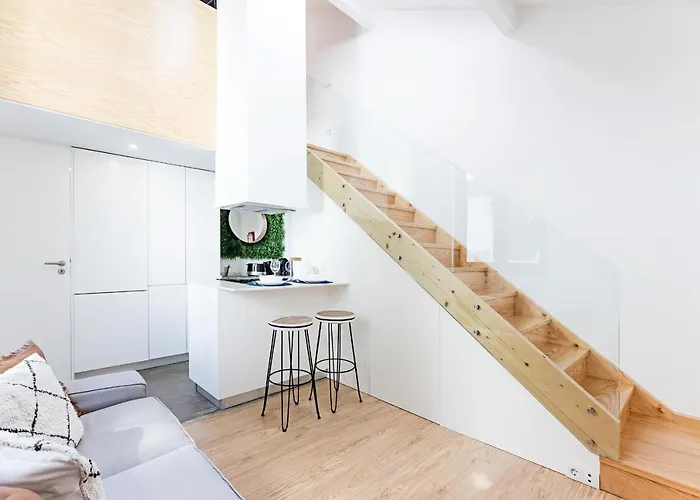 Cozy House W/ Ac Near Metro By Lovelystay פורטו