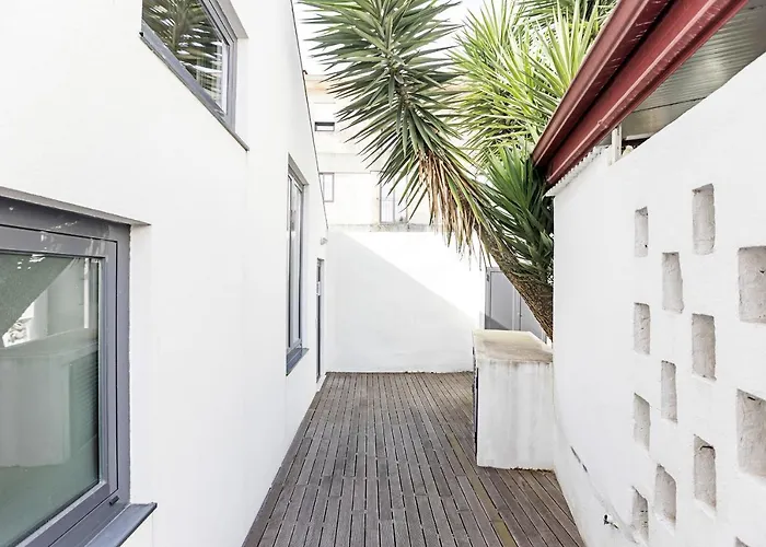 Cozy House W/ Ac Near Metro By Lovelystay