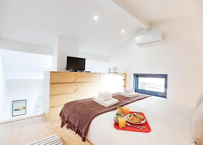 Cozy House W/ Ac Near Metro By Lovelystay