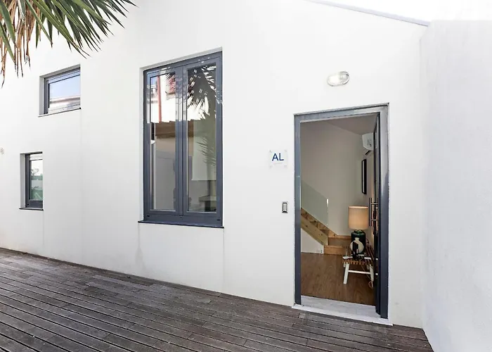 Cozy House W/ Ac Near Metro By Lovelystay